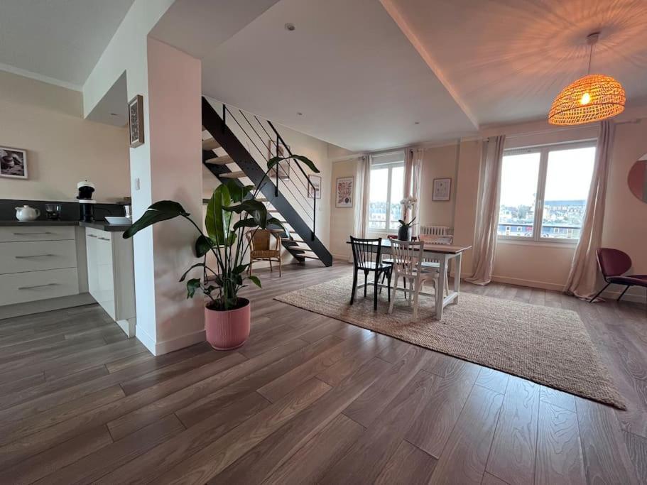 Appartamento Le Saint Pierre Grand Duplex Hyper Centre, Port Caen Esterno foto